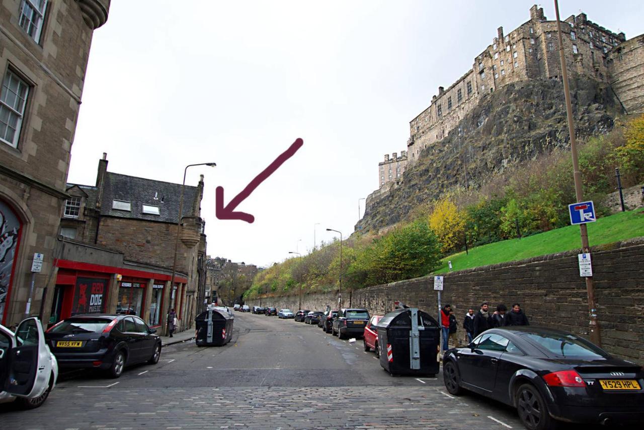 Joivy Unique Old Town Stay Under Edinburgh Castle Eksteriør billede